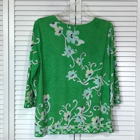 JM Collection Green Floral Textured Round Neck ¾ Sleeve Women Blouse PL - Picture 2 of 7